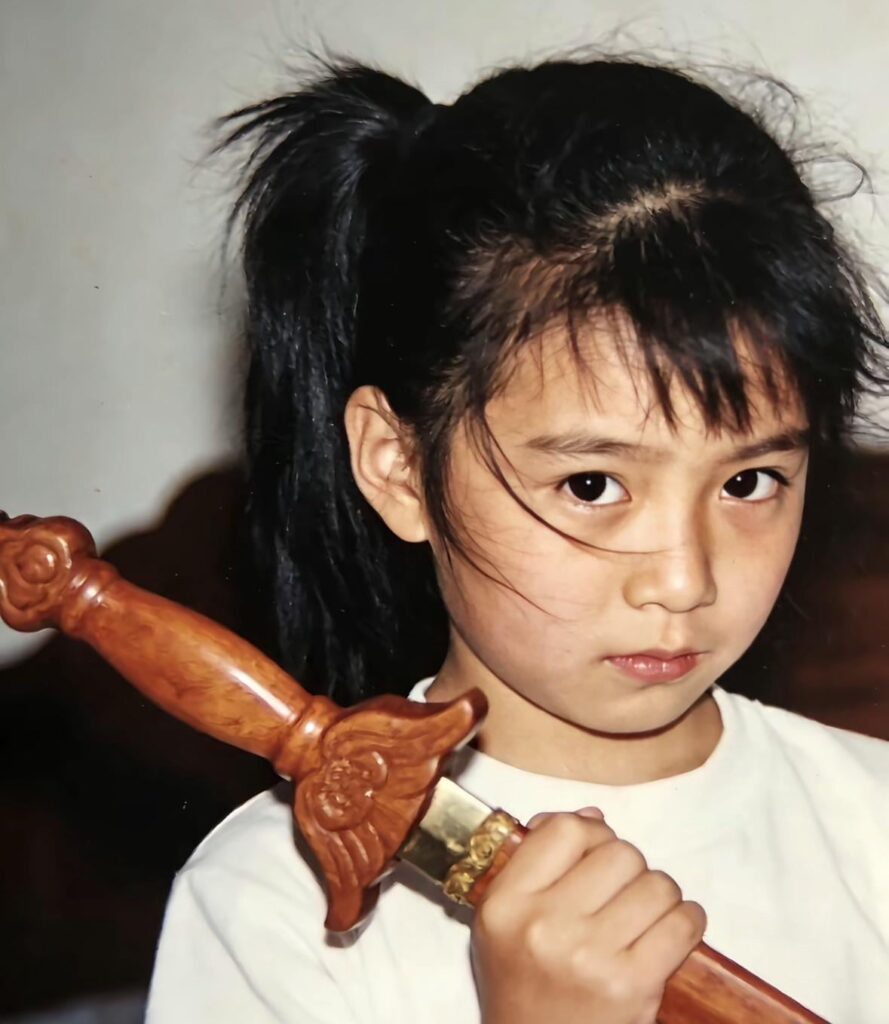 My boss in Slovenia took my residence card and I’m forced to work 13 hours a day in a Chinese restaurant