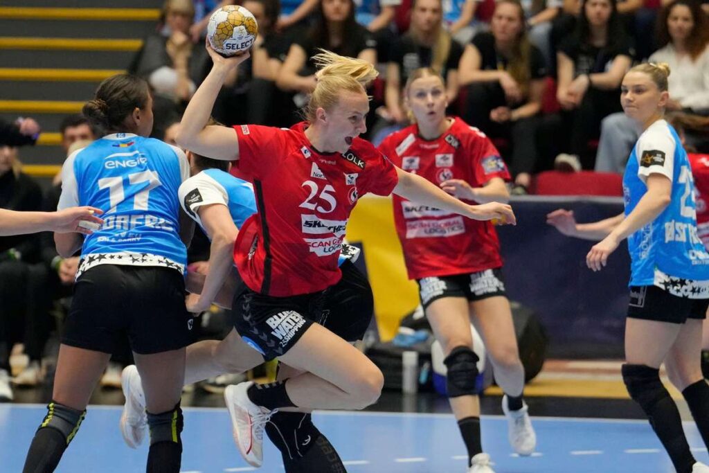 Team Esbjerg hold off CSM Bucuresti to take narrow lead to Romania in Champions League