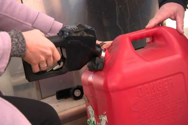 Are you bringing cheap gasoline to Latvia? Not all canisters are equally safe! Are you bringing cheap gasoline to Latvia? Not all canisters are equally safe!