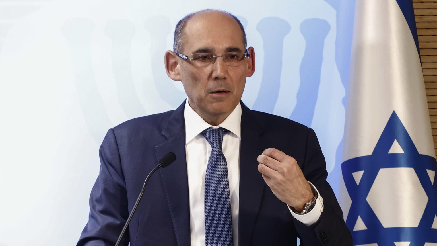 Israeli central bank chief pins hopes on ceasefire amid growth shock