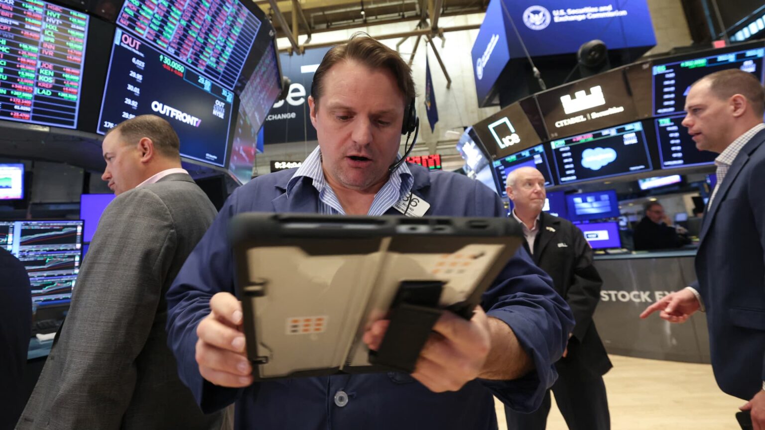 Stock market today: Live updates