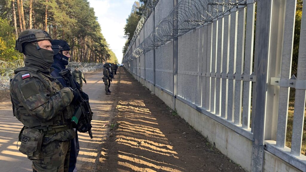 Poland’s border with Belarus sees decrease in illegal immigration attempts by 96% Poland's border with Belarus sees decrease in illegal immigration attempts by 96%