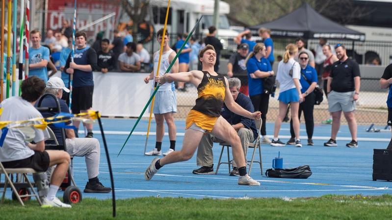 Track & Field Competes in Pacesetter Sports Invitational
