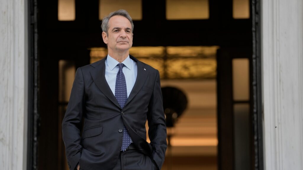 Greece moves to protect minors from social media with new ban for kids under 15