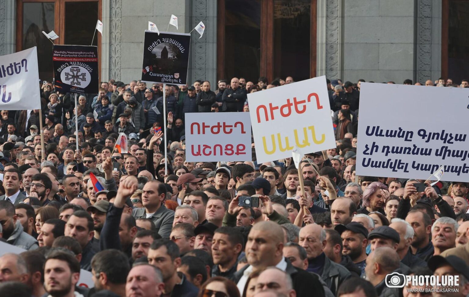 Strong Armenia party members charged in vote bribery probe