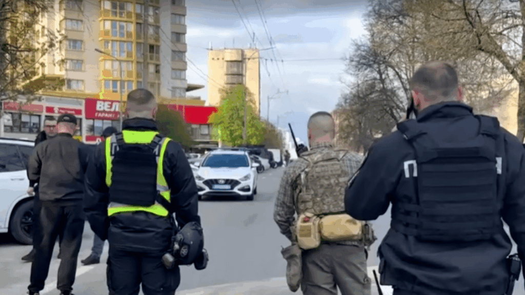 Kyiv police ‘eliminate’ gunman after six killed in shooting
