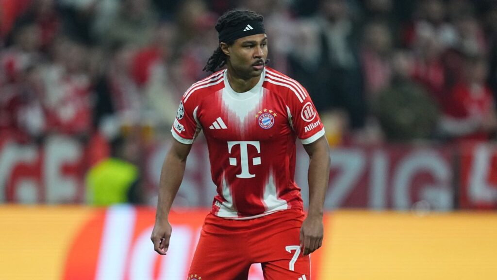 Gnabry injury deals blow to Bayern Munich; World Cup in doubt Copy Link