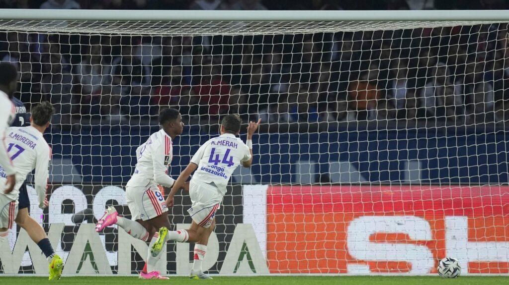 Endrick stars as Lyon beats PSG 2-1 to give Lens renewed hope in Ligue 1 title race