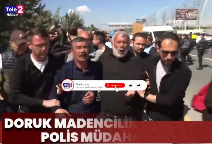 Police intervention against mine workers who wanted to march to the Ministry of Energy