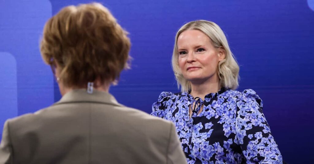 Finance minister warns of 'extremely difficult' public finances as Finland plans further cuts | Yle News