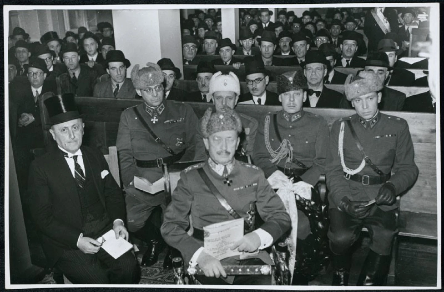 A memorial ceremony for Jewish soldiers who fell in World War II in Helsinki, Finland, 1945. Pictured front and center is Carl Gustaf Emil Mannerheim, a Finnish military leader and statesman (1867–1951). Credit: YIVO Institute for Jewish Research/Center for Jewish History, Public Domain via Wikimedia Commons