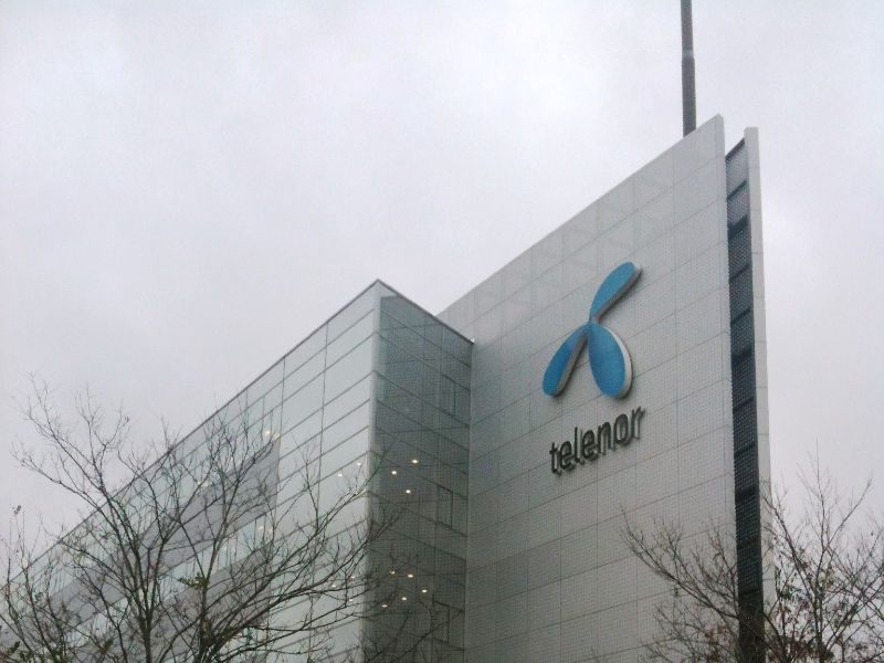 Telenor Denmark lifts Q1 service revenue 1% organically amid tough competition