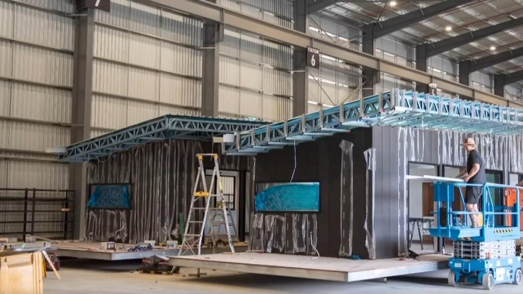 Tradie shortage threatens Australia's housing dream as modular homes emerge as revolutionary solution