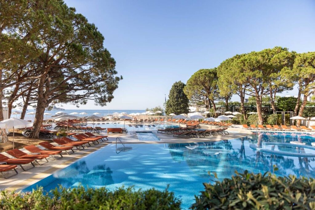 Le Méridien Beach Plaza