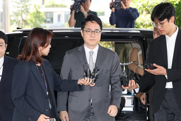 Team Seizes Prosecution's Network Server over Ex-Chief Prosecutor's Alleged Martial Law Involvement