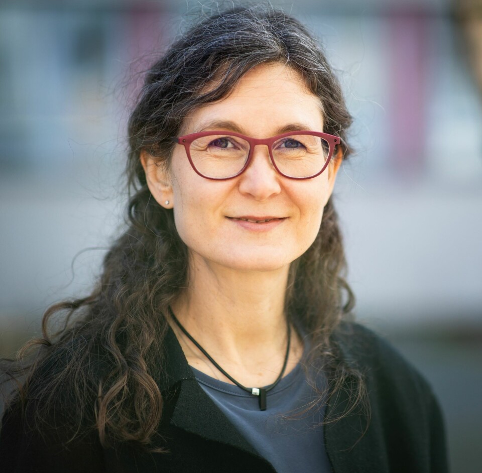 Portrait photo of woman