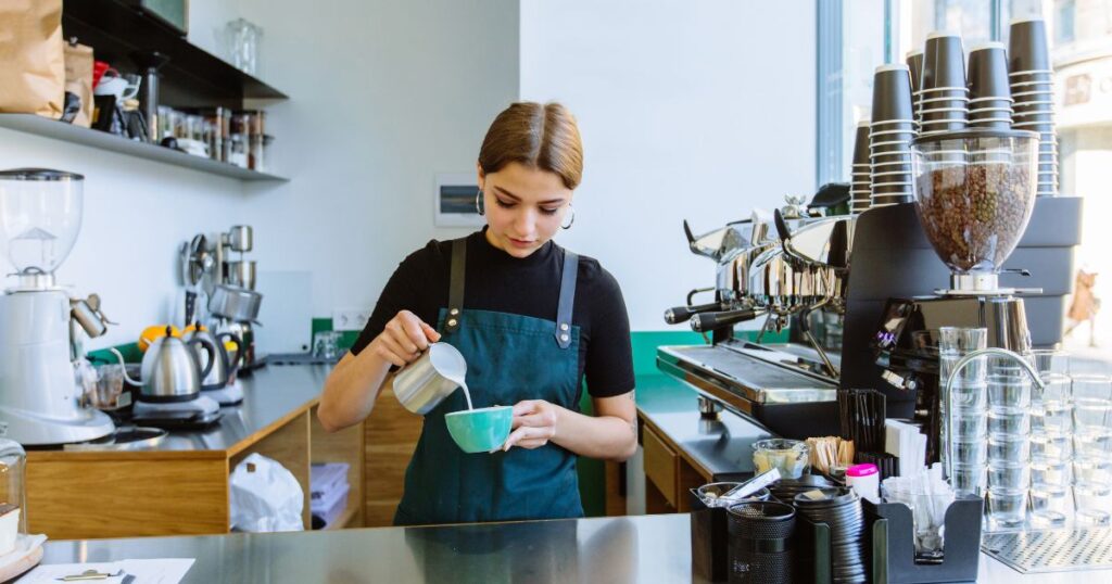 The Netherlands raises youth minimum wage by more than 2 euros per hour The Netherlands raises youth minimum wage by more than 2 euros per hour