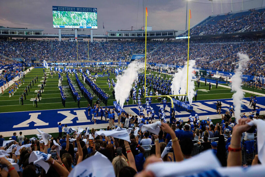 UK advances plan for Kroger Field entertainment district; BCTC building to be vacated Yahoo news home