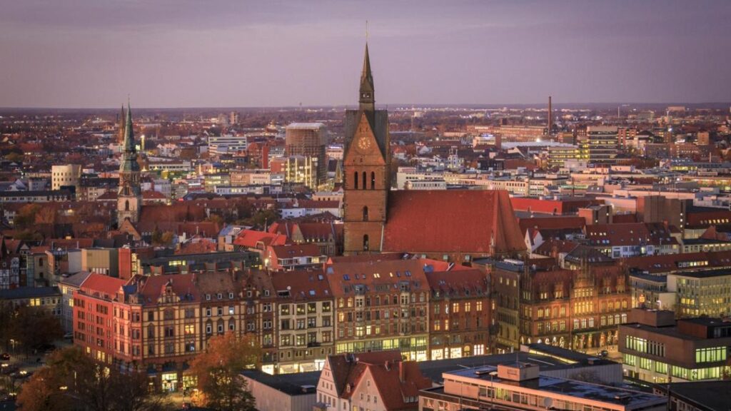 Office 365 in schools: Hanover buys fake Microsoft licenses for 324,000 euros - Golem.de