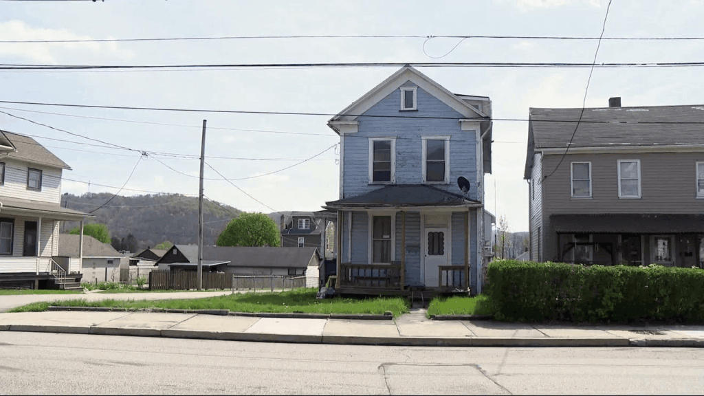 Proposed adult entertainment, seafood venue in Johnstown canceled station icon