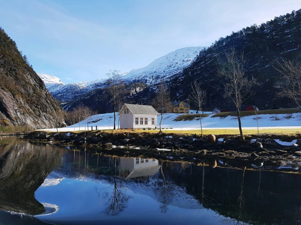 Lack of Winter Snow Threatens Norway’s Hydropower Exports