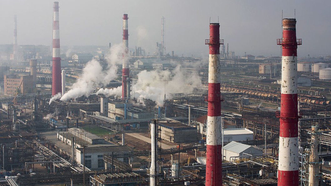 Russian Oil Production Rebounds, But Drone Strikes Threaten Future Capacity