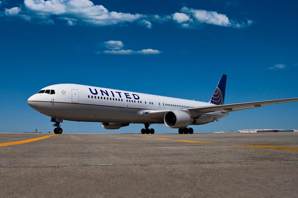 Analysts Bullish on United Airlines Holdings, Inc. (NASDAQ:UAL) Despite Challenging Airline Environment