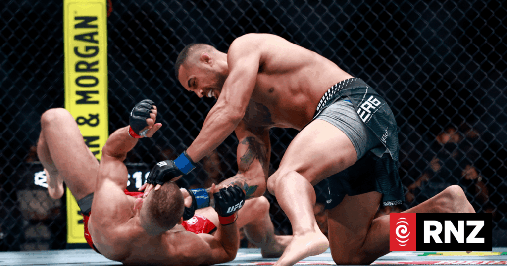 One-legged Carlos Ulberg wins UFC heavyweight title by miracle knockout One-legged Carlos Ulberg wins UFC heavyweight title by miracle knockout