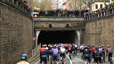 51 year old British cyclist dies of heart attack after collapsing during Tour of Flanders Amateur race in Belgium while riding with his son (via Getty) 51 year old British cyclist dies of heart attack after collapsing during Tour of Flanders Amateur race in Belgium while riding with his son