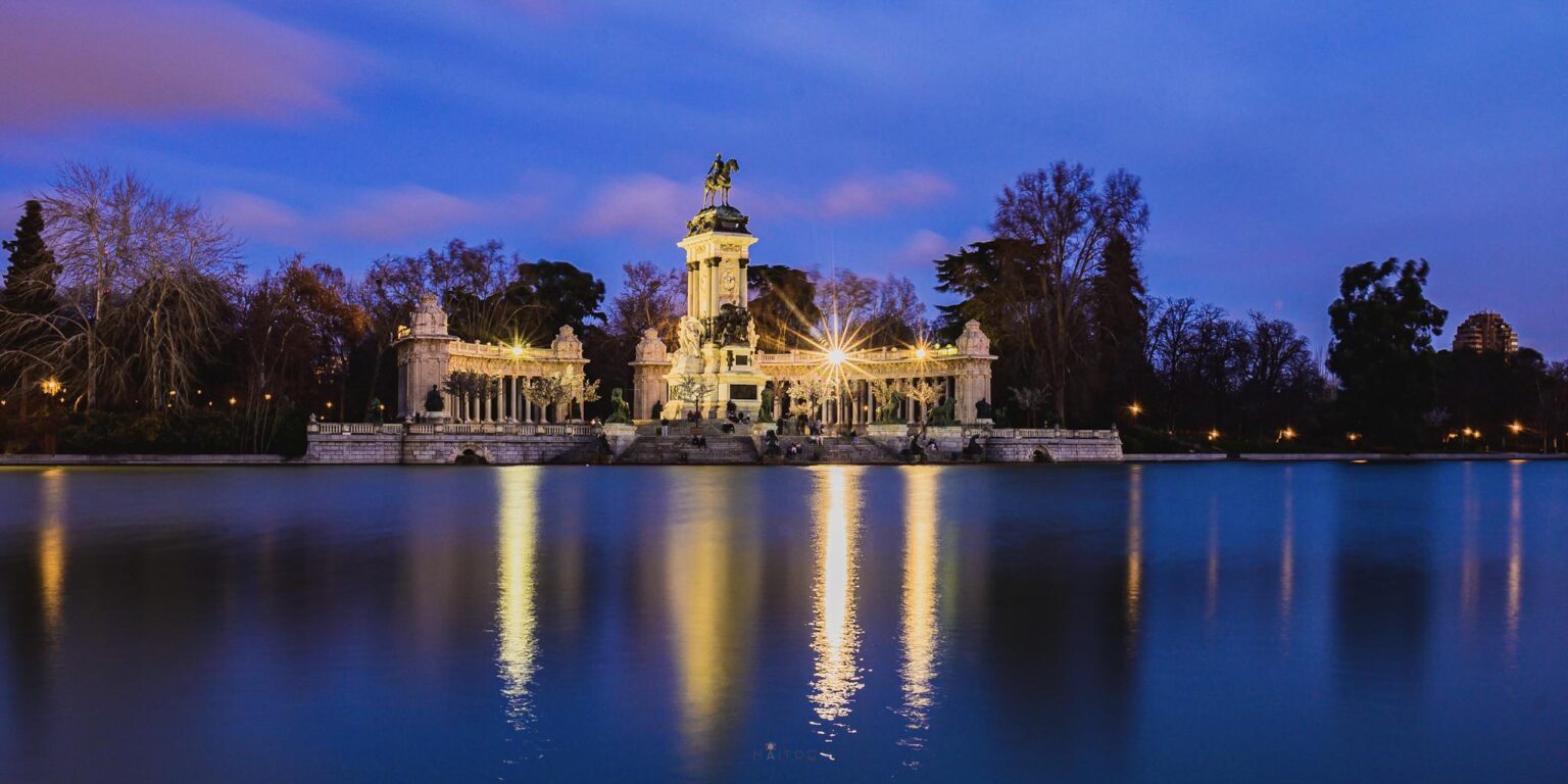 Big Pond El Retiro Park / Madrid, Spain.