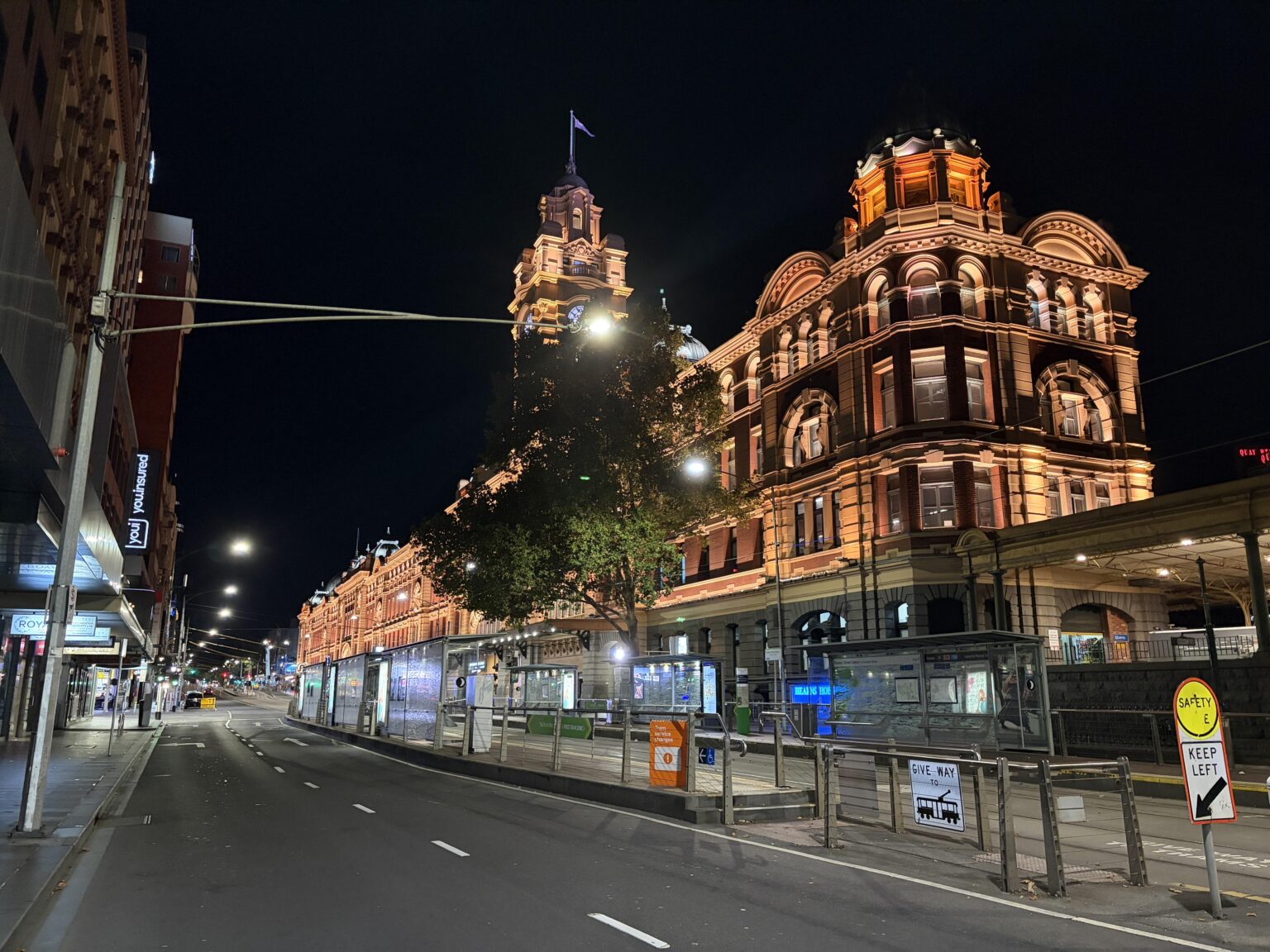 The less photogenic end of Flinders Street Station