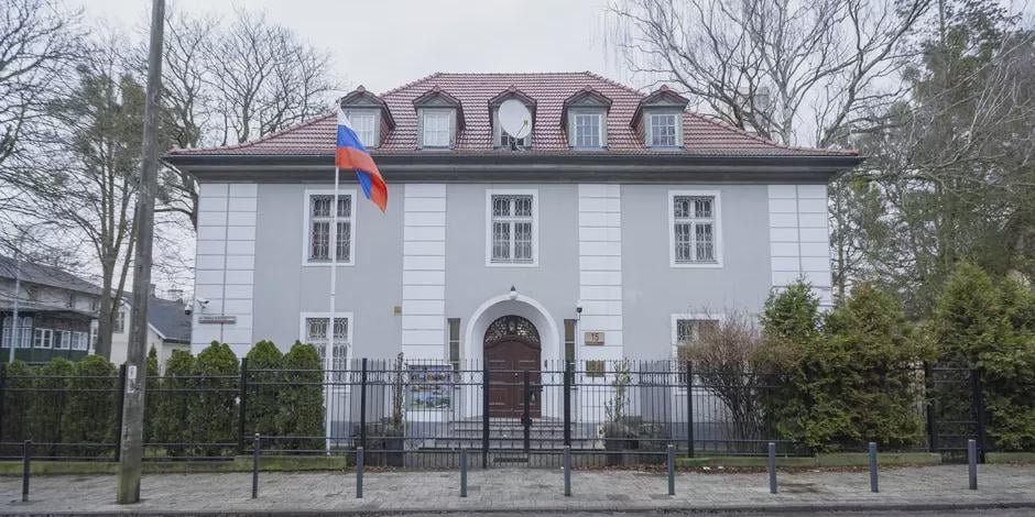 Poland cuts off power to former Russian consulate that Moscow is refusing to hand back