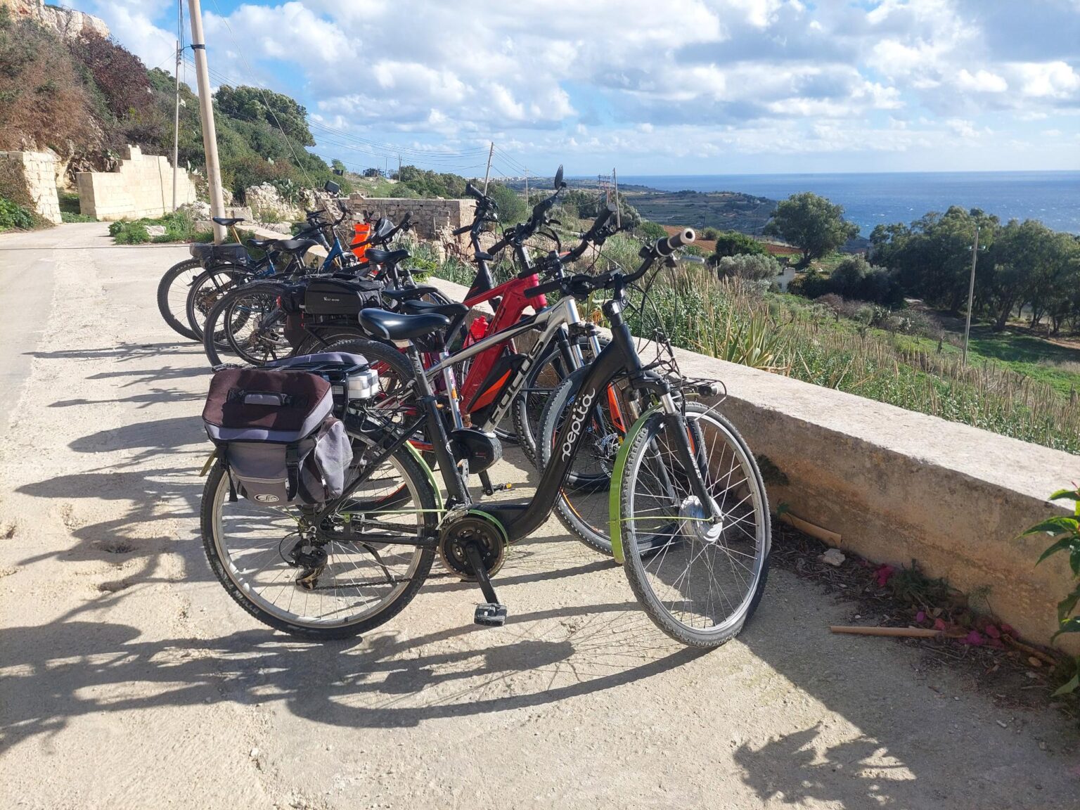 Decided to finally rent a bike and explore the island properly