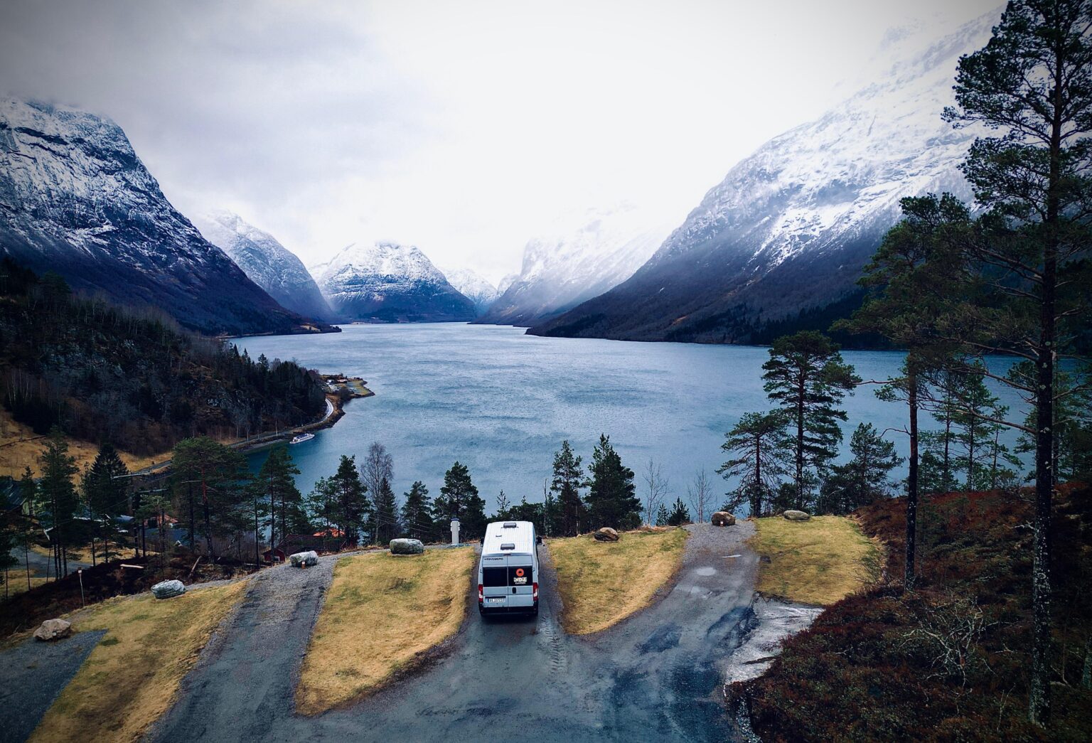 We loved Norway. We enjoyed Northern lights at Tromso, took a boat (mail one) for 3 nights to the South and drove with a camper van from Tromheim to Bergen. All with our 7 year old girl enjoying with us 2. Spectacular land (and fiords)!❤️