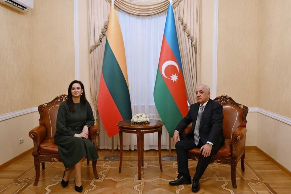 Azerbaijan and Lithuania PMs discuss expanding cooperation