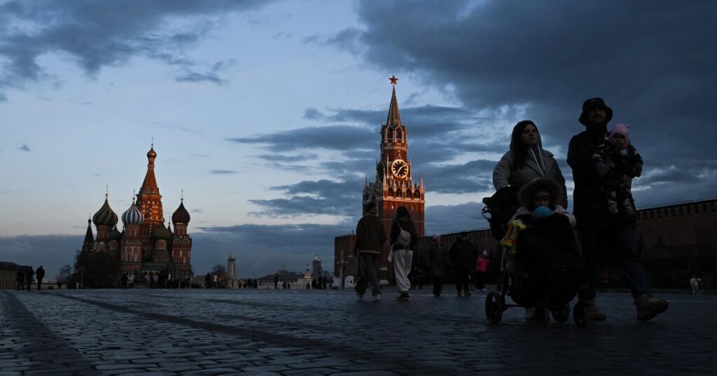 Putin declares temporary ceasefire in Ukraine for Orthodox Easter Putin declares temporary ceasefire in Ukraine for Orthodox Easter