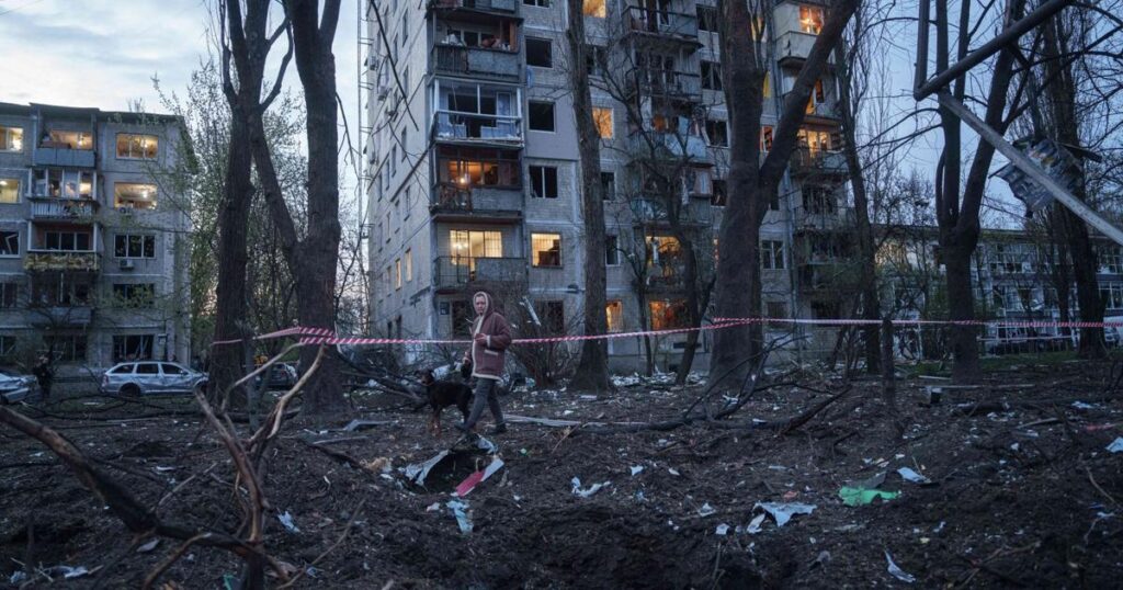 Photos show damage after Russian strike in Kyiv, Ukraine, as residents take shelter | Nation & World