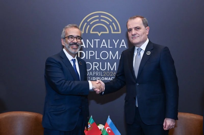 Azerbaijani, Portuguese FMs discuss boosting tieswcounterpart