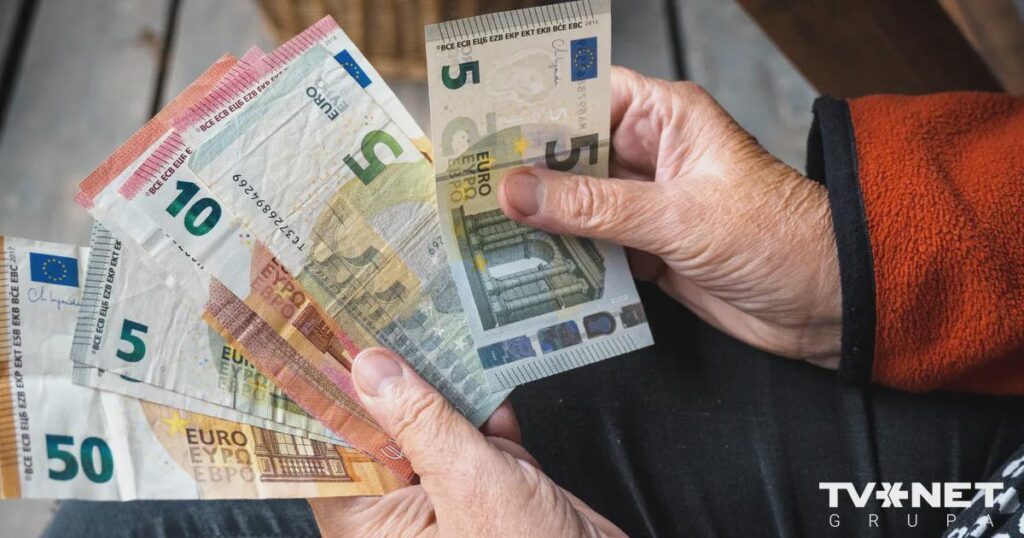 In Lithuania, 525,000 people have withdrawn from the second-level pension system In Lithuania, 525,000 people have withdrawn from the second-level pension system