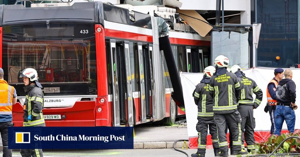 1 dead, 6 hurt as trolleybus crashes into supermarket in Austria