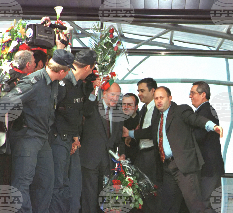 Former Bulgarian King Simeon II Returns to Bulgaria and Enters Politics