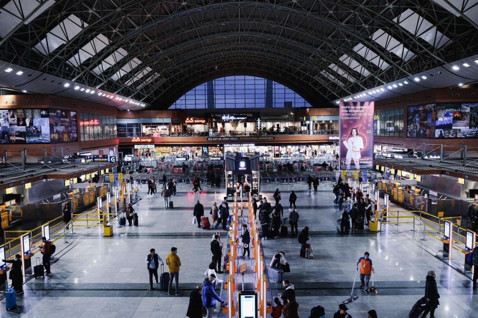 "Allahu Akbar!" on a plane from Istanbul Sabiha Gökçen Airport to Şanlıurfa. The person who made a suicide bomb joke by shouting, was banned from airline flights and sentenced to 4 years and 2 months in prison.