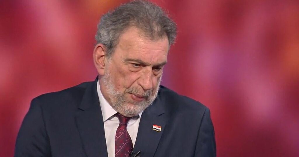 In a hard-to-convince interview, Fuchs assured us that he would have no problem surviving on a salary of 1,400 euros