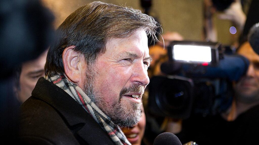 Queen Mary's father is dead