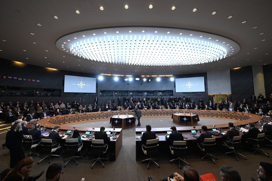 Ideas of Expulsion: Trump, NATO and Spain – Middle East Monitor