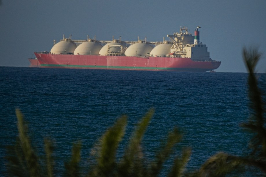 Has gas replaced oil? LNG geopolitics in a Middle East at war – Middle East Monitor