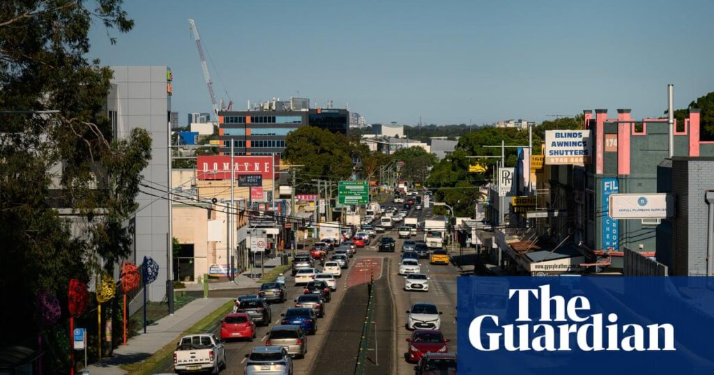 Traffic falls on major Sydney and Melbourne roads as fuel crisis sees Australians cut back on driving