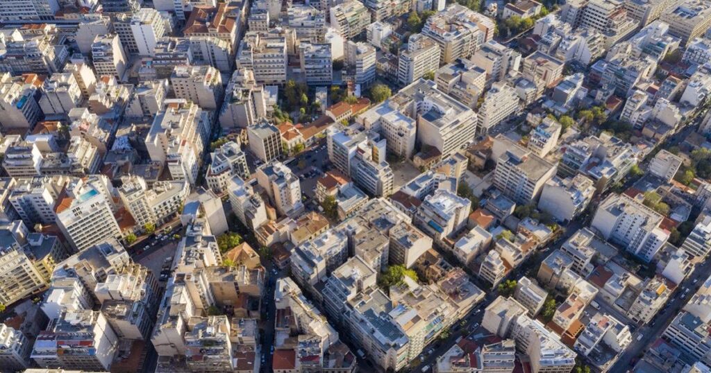 Real estate: With an increase of 10.1%, rents "run" and absorb more than 2/3 of the salary - What research also shows about the rally in sales prices - In Athens, the average rent for a one-bedroom apartment now corresponds to 70.2% of the average monthly salary