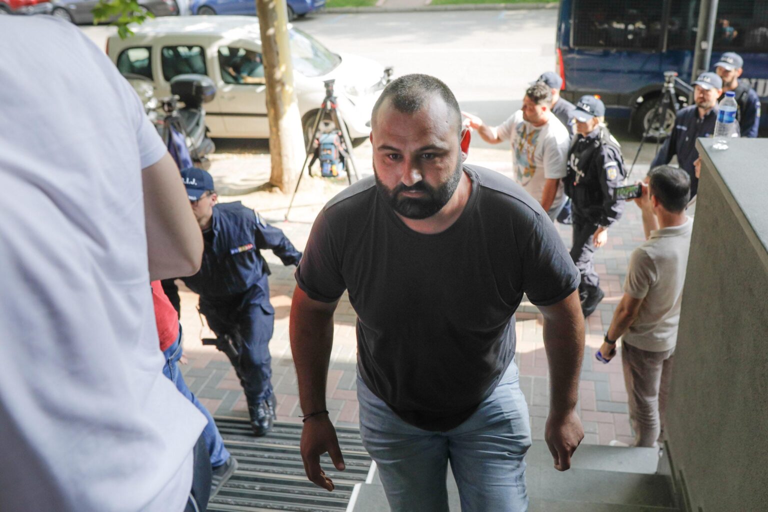 EXCLUSIVE The case of "horror asylums" in Voluntari has been waiting for a court date for two years. In the meantime, the asset seizures have expired, and the accused are free