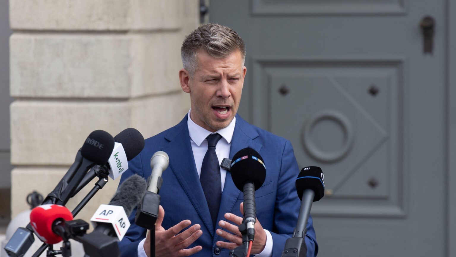 Hungary: Magyar wants to stop state news broadcasts